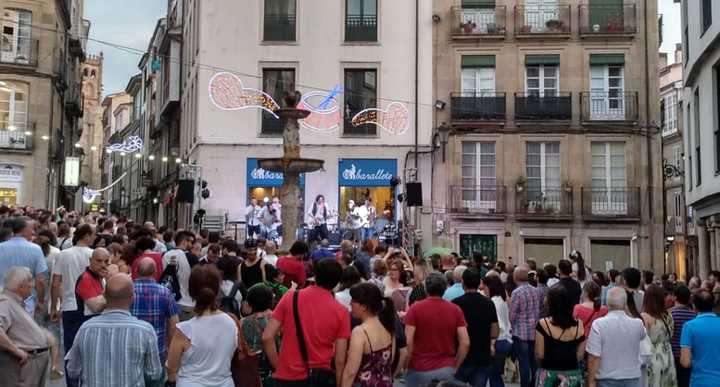 La Policía Local de Ourense vigilará las zonas de ocio para evitar posibles casos de sumisión química 1 Concierto de Menage A Trois en las fiestas de Ourense