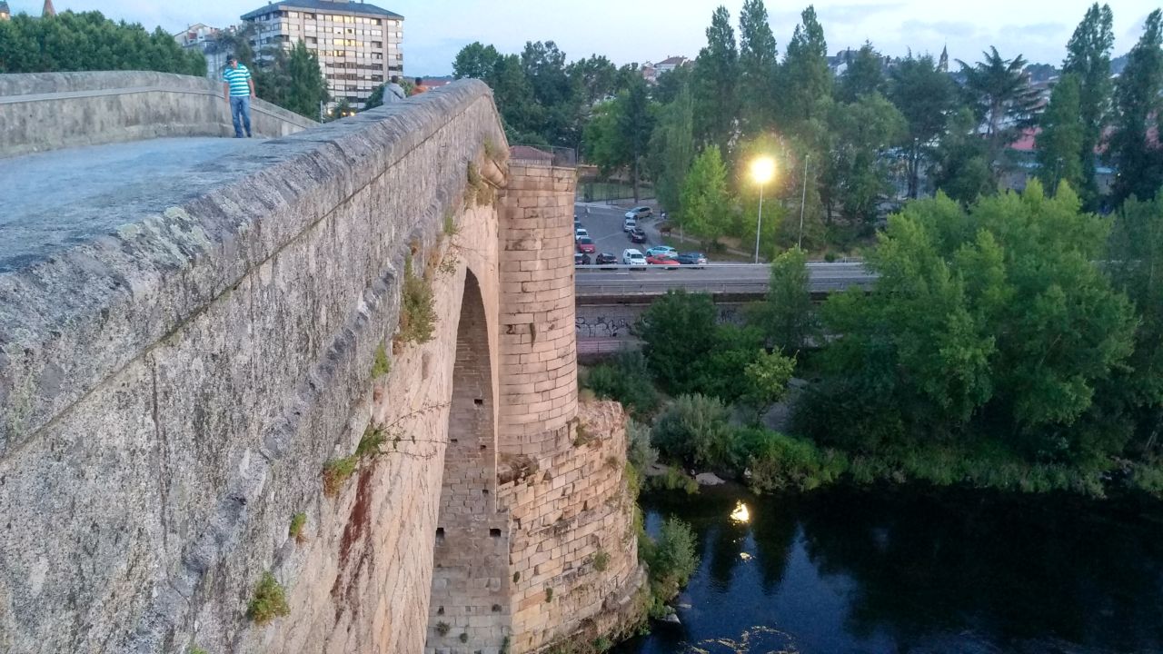 Lateral del Puente Romano