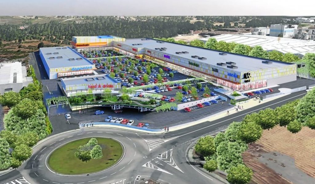 Centro Comercial Way en San Cibrao