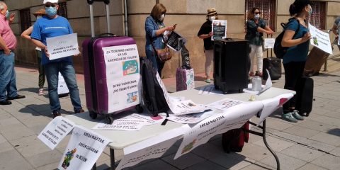 Agencias de viajes protestando