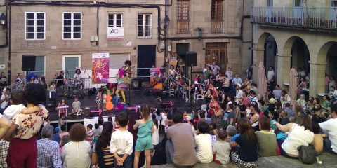 Concierto en la Praza de San Martiño