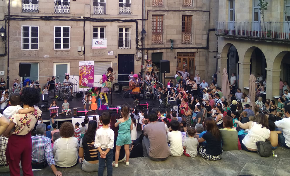 Concierto en la Praza de San Martiño