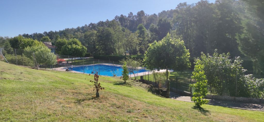 Piscinas de Barbadás en A Valenzá