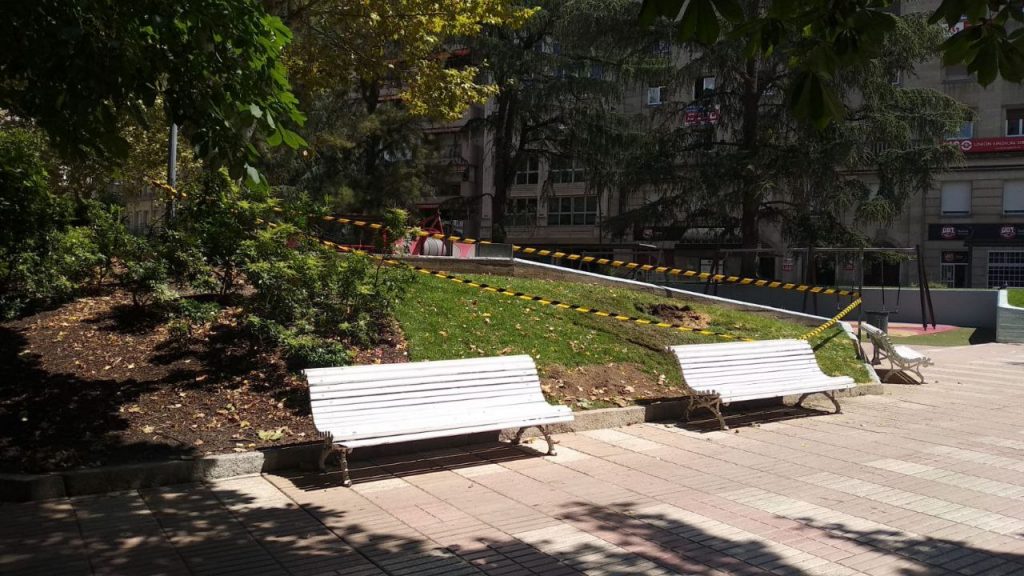 El Parque de San Lázaro recupera la normalidad tras la caída de un árbol 1 Árbol caído en el Parque de San Lázaro