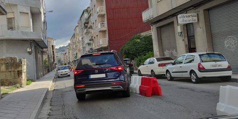 Coche en sentido contrario por Marcelo Macías