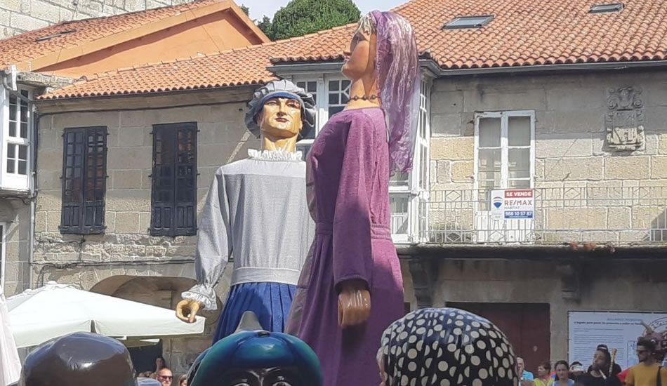 Gigantes y cabezudos