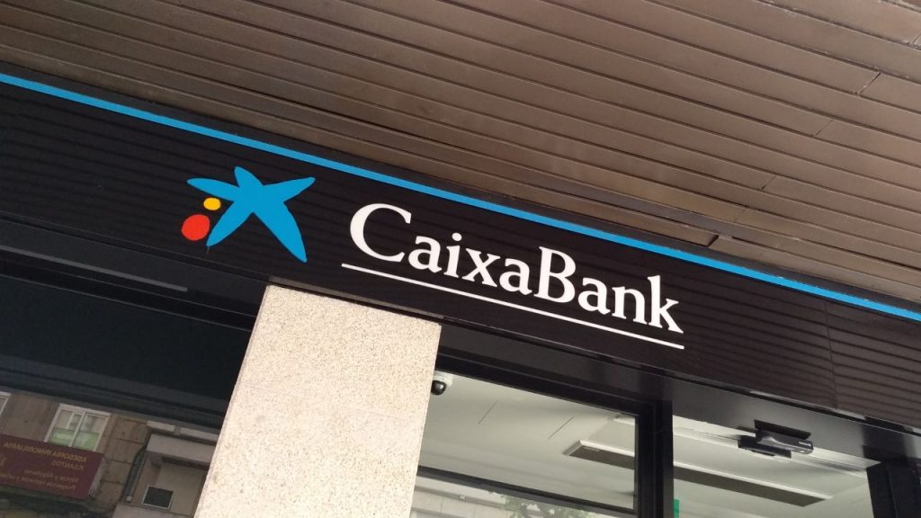 ¿Puedo conseguir un préstamo sin nómina o pensión? 1 Logo de CaixaBank