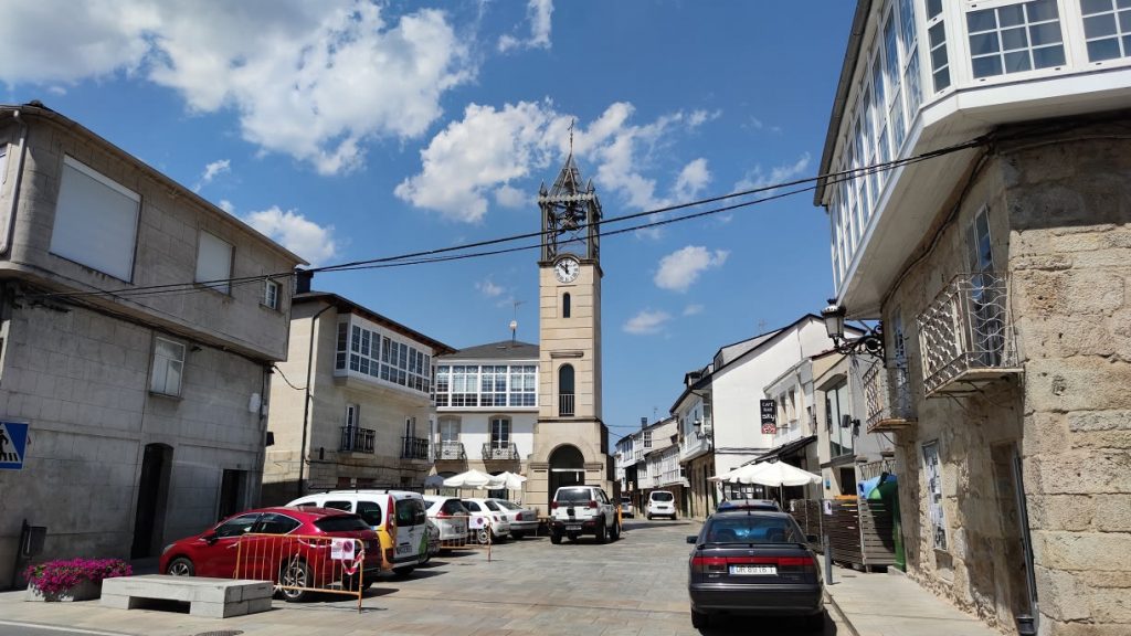 Torre del reloj en Trives