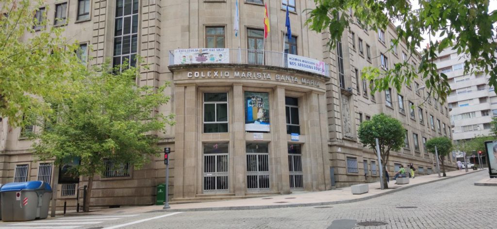 Suben las aulas cerradas pero bajan los infectados en las escuelas ourensanas 1 Colegio Maristas en Ourense