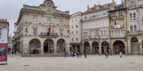 Concello de Ourense y Plaza Mayor