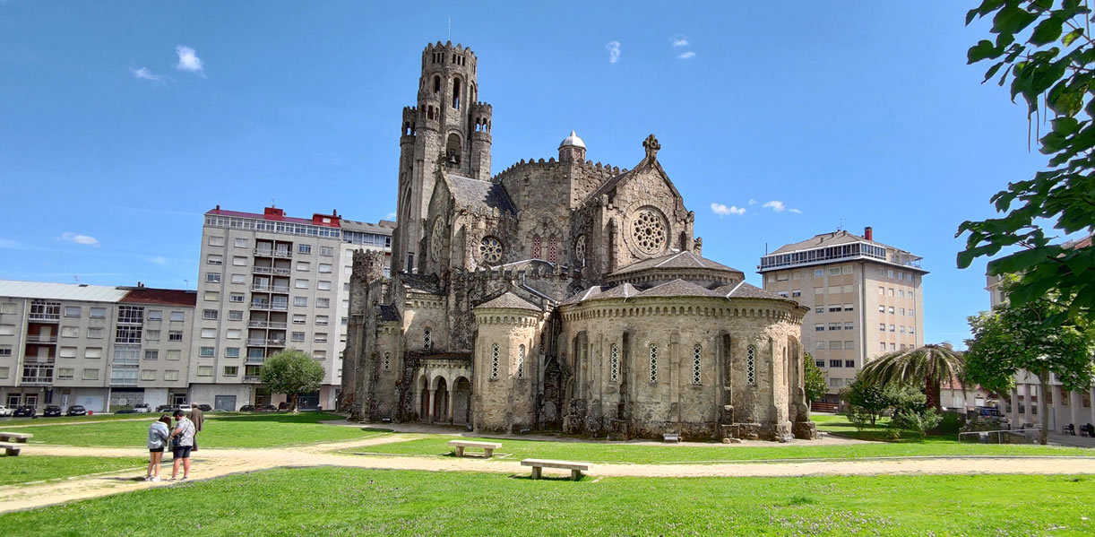 Iglesia de La Veracruz en O Carballiño