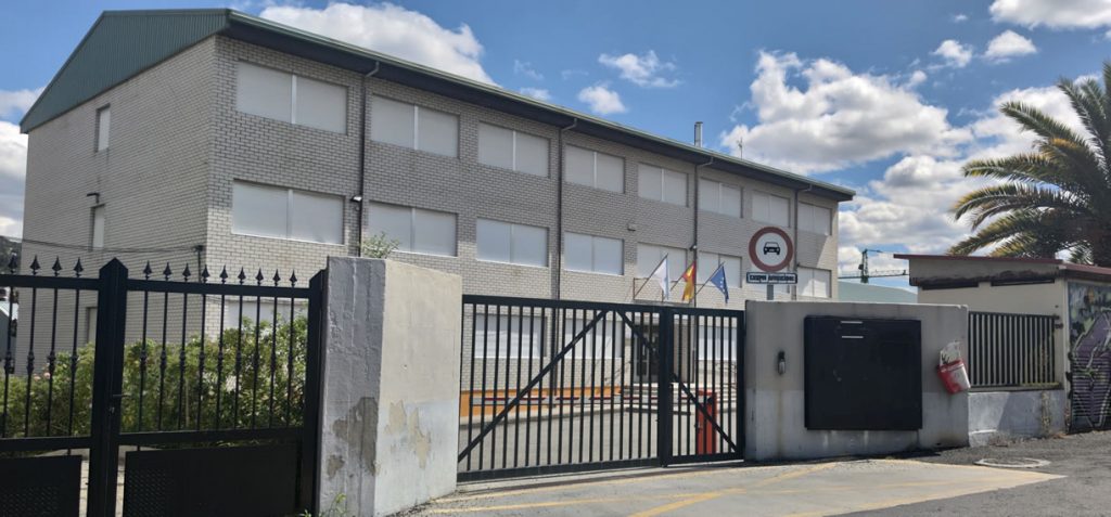 A escasos días para las vacaciones los contagios por Covid en las escuelas siguen subiendo 1 Colegio CIFP A Farixa de Ourense