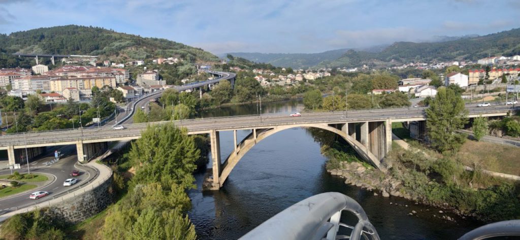 Ponte Ribeiriño