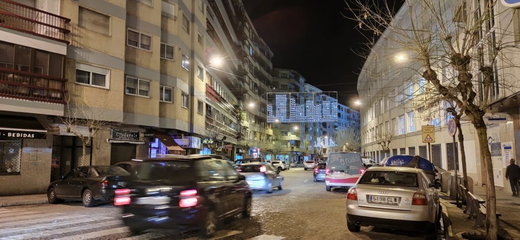 Calle Vila Real iluminada por Navidad