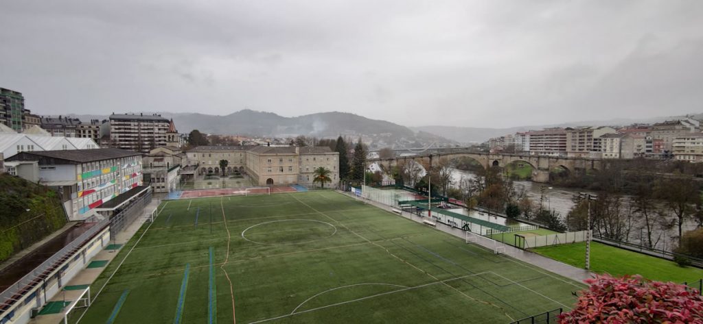 Colegio Salesianos de Ourense y Puente Romano