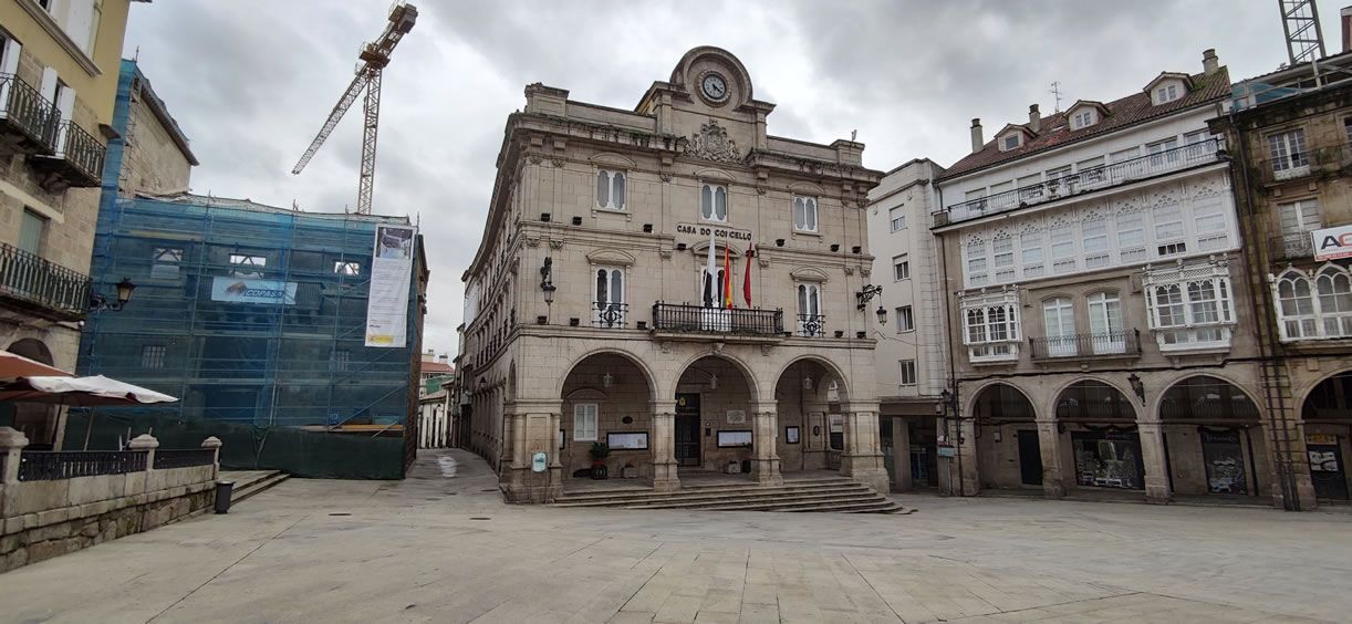 Concello de Ourense y Plaza Mayor