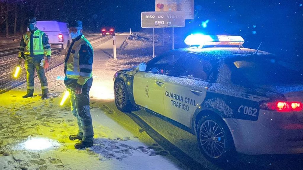 Guardia Civil y nieve