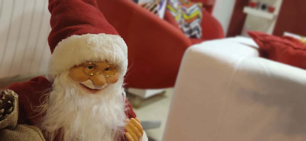 Fotos de la iluminación navideña en A Valenzá 5 Santa Claus