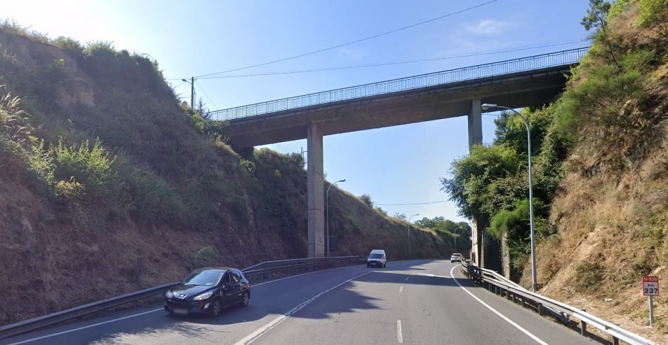 Una menor intenta suicidarse tirándose desde un puente a la N-525 1 Puente N-525