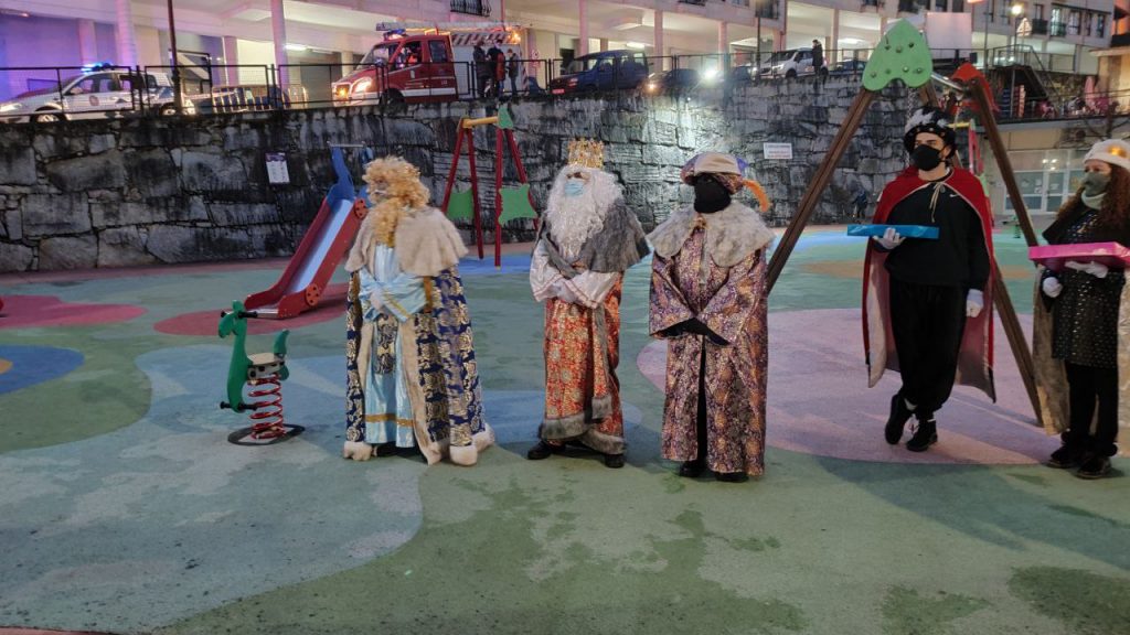 Los Reyes Magos se pasaron por A Valenzá 6 Reyes Magos en Barbadás