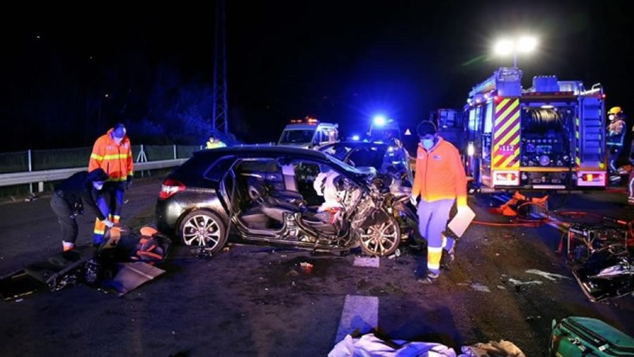 Una madre y sus dos hijos víctimas mortales de un accidente de tráfico en Salceda de Caselas 1 Accidente en Salceda de Caselas