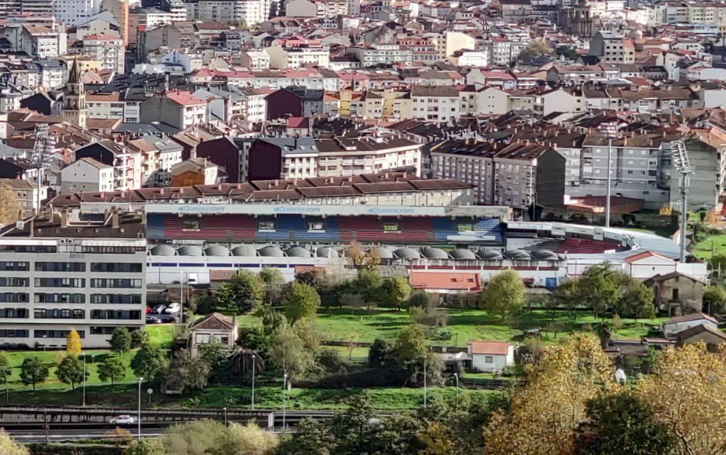 Campo do Couto y ciudad de Ourense