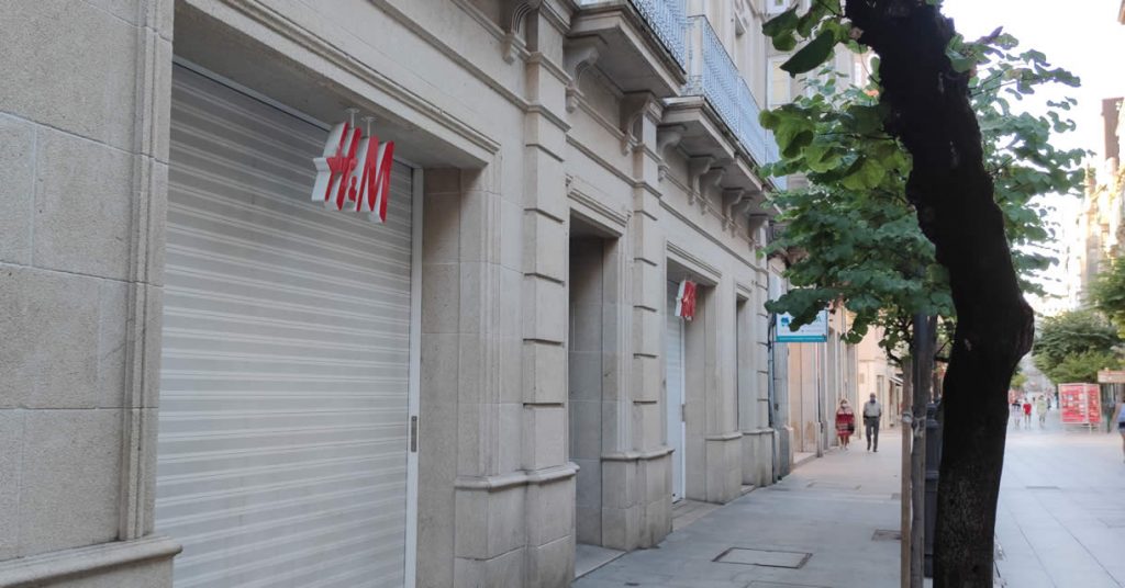 Los trabajadores de H&M convocan dos días de huelga para protestar por los despidos 1 Calle Do Paseo y HyM