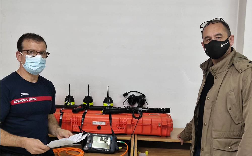 Entrega aparatos a Bomberos de Ourense