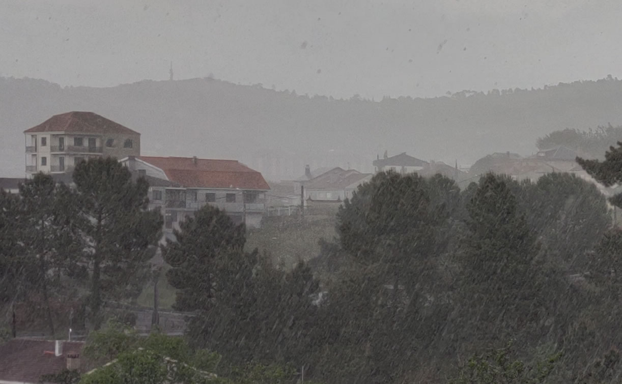 Lluvia en Ourense con Tormenta y granizo