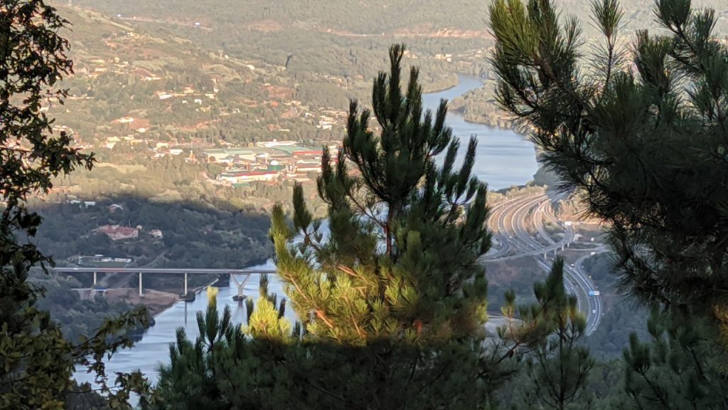 Autovía A-52 desde la Capilla de San Trocado