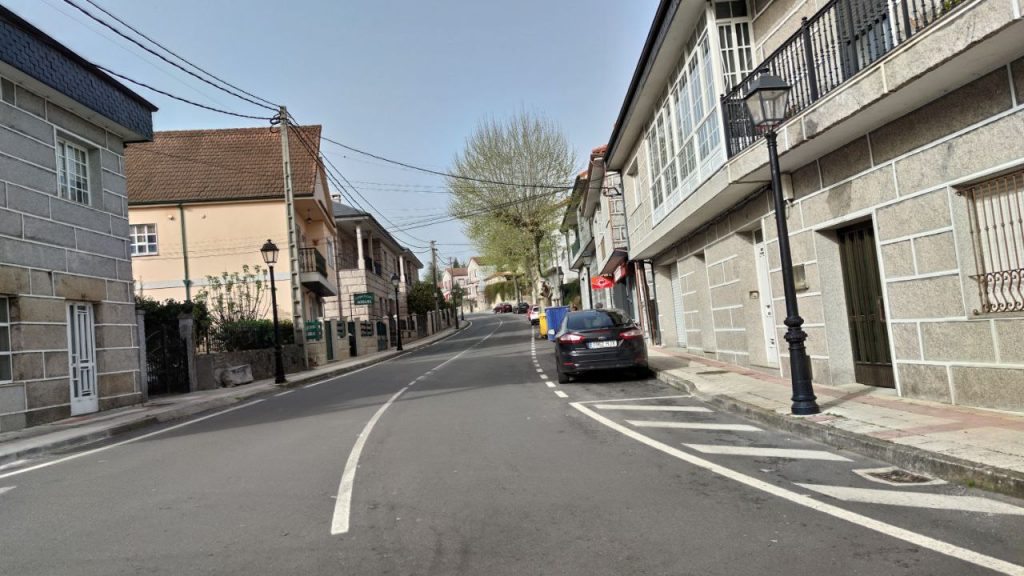 Calle principal de Lobios