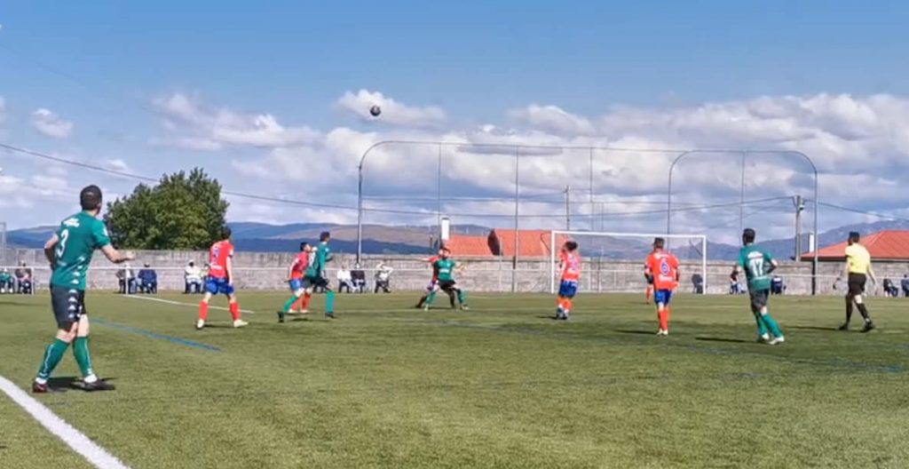 La UD Ourense se aferra a Tercera tras ganar al Fisterra (0-2) 1 UD Ourense