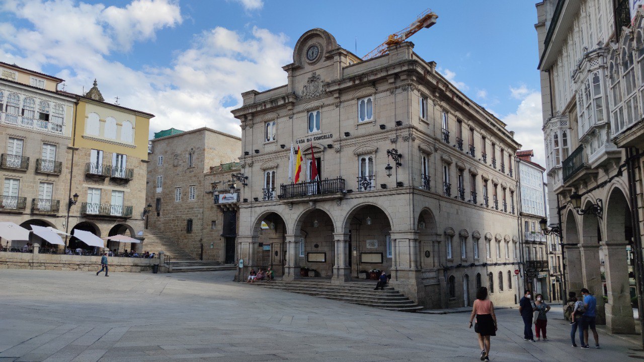 Concello de Ourense y Plaza Mayor
