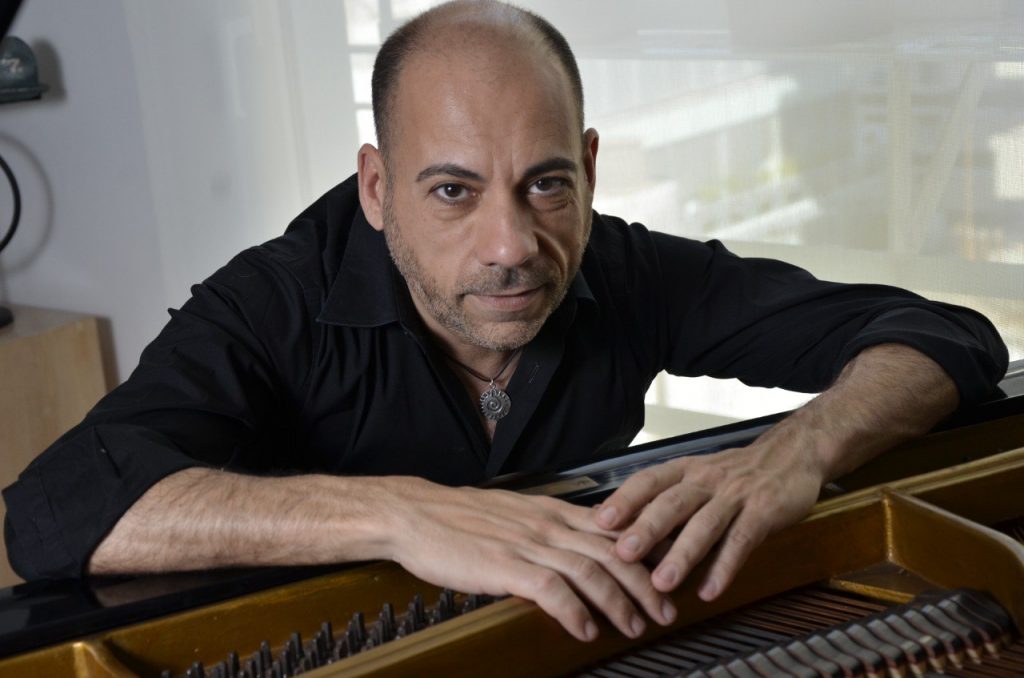 Juan Carlos Cambas pianista