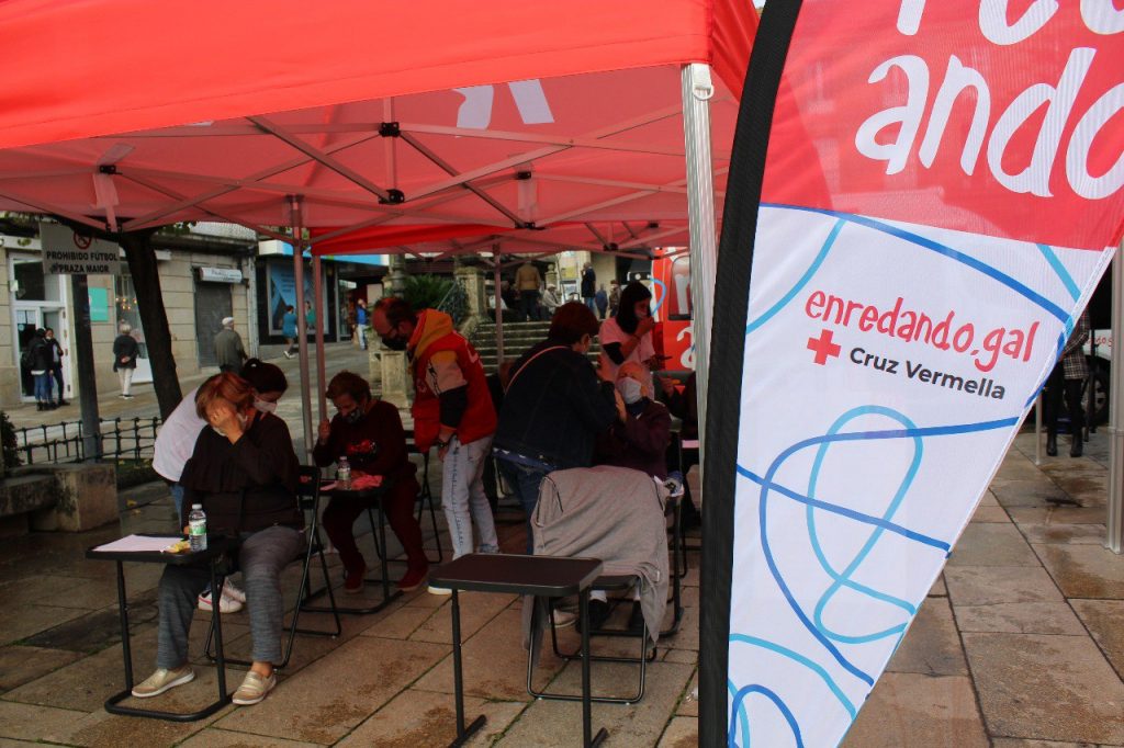 Carballiño acoge hoy la actividad "Enredando tour R" con la colaboración de Cruz Roja 1 Enredando Tour R