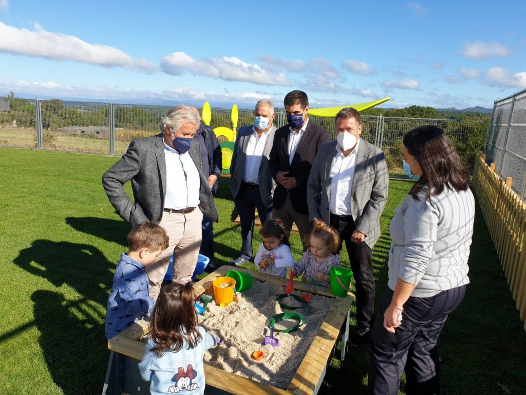 Paderne de Allariz estrena un centro de A Galiña Azul 1 Paderne de Allariz