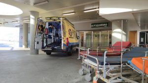 Urgencias Chuo de Ourense ambulancia