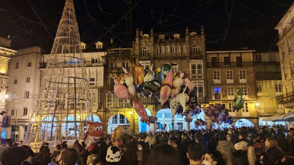Luces de Navidad en la Plaza Mayor de Ourense