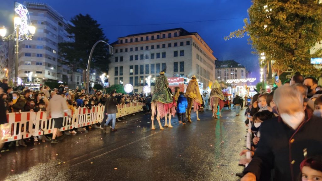 desfile cabalgata de ourense reyes magos 2022 (15)