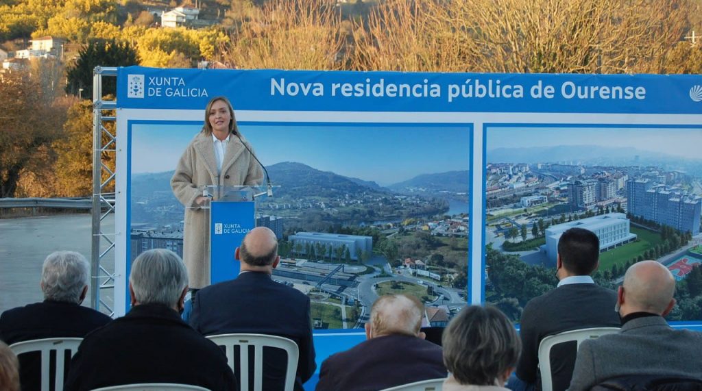 Residencia ancianos O Pino