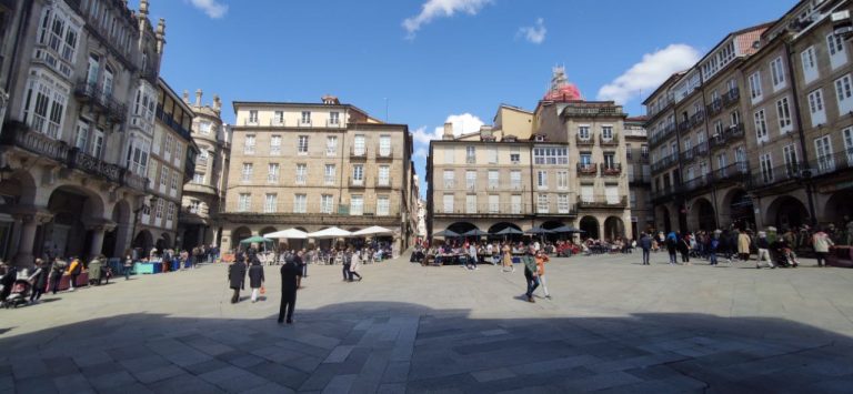 Plaza Mayor de Ourense y terrazas