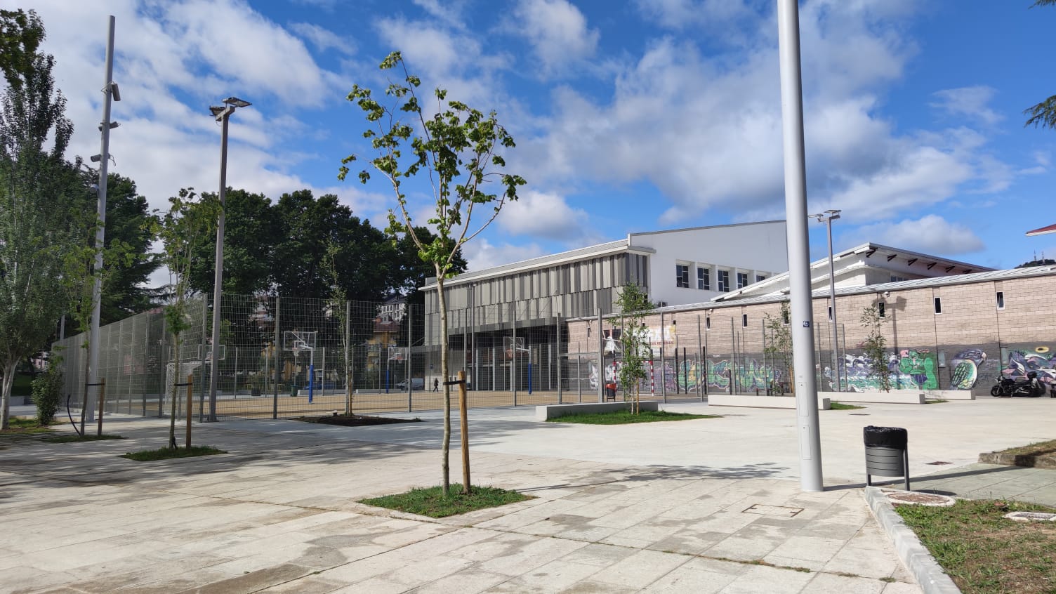 Fotos del exterior del Pabellón de Os Remedios después de la reforma realizada por el Concello de Ourense 11 Pabellón Os Remedios