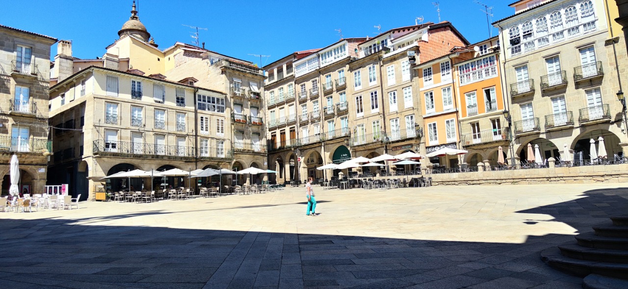 Plaza Mayor en un día soleado