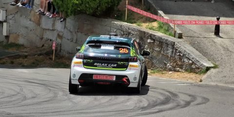 Rallye de Ourense Saliendo de una curva