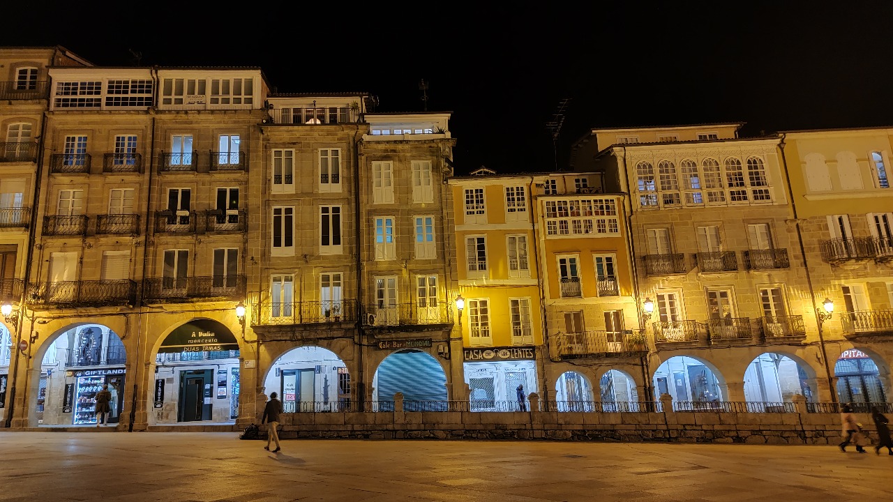Soportales de la Plaza Mayor de Ourense