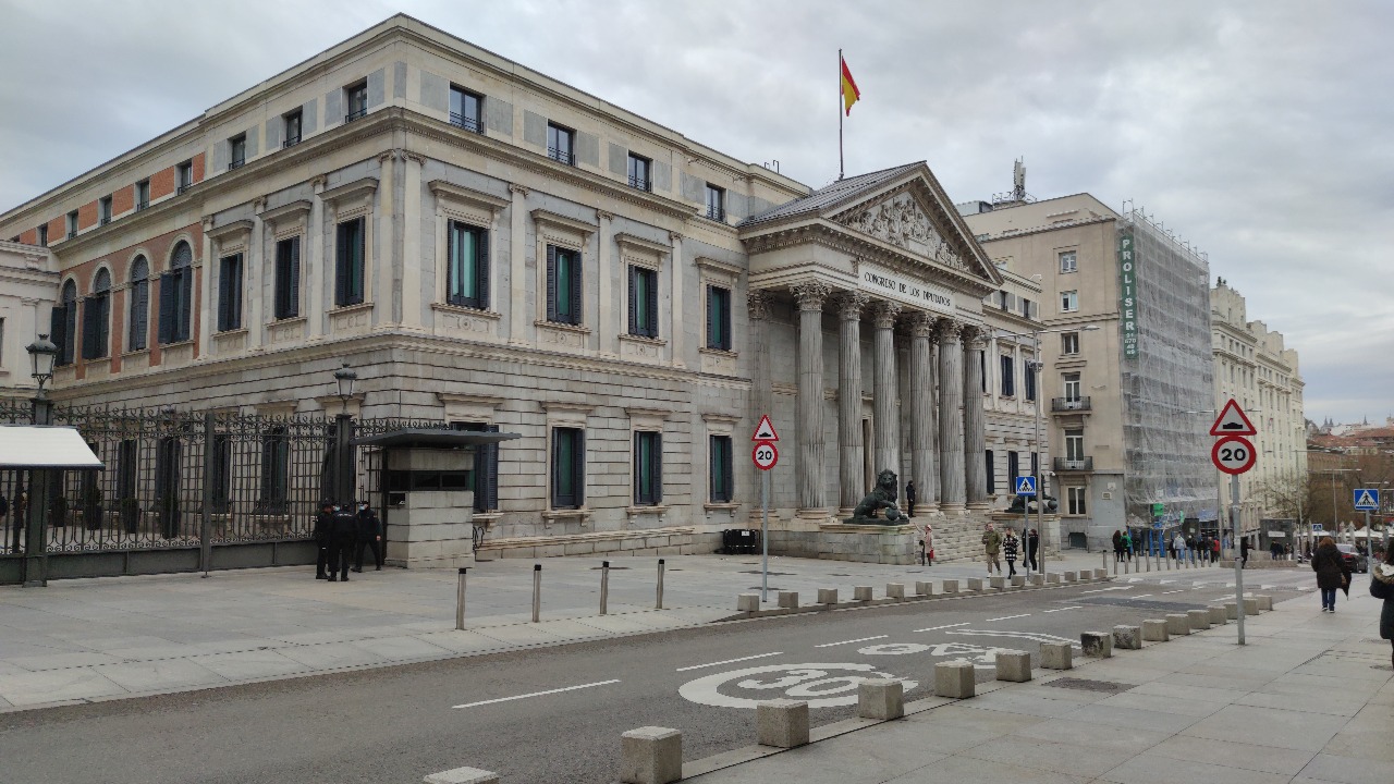 A Comisión Europea transfire ao Tesouro español 12.000 millóns 1 Congreso de los Diputados en Madrid