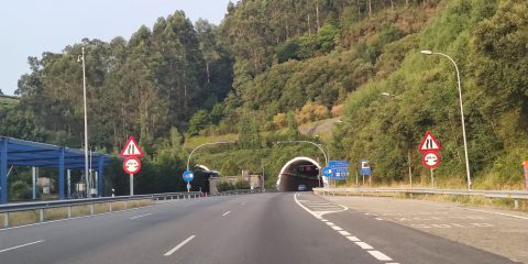 Autovía A-52 túnel Folgoso A Cañiza