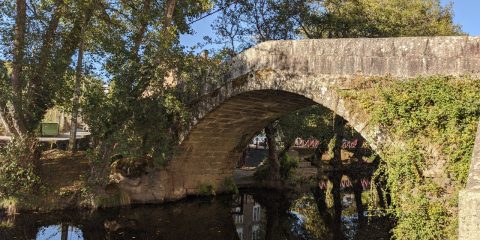 Lateral del Puente Romano de Baños de Molgas
