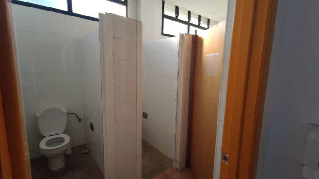 Vestuarios Piscinas A Valenzá