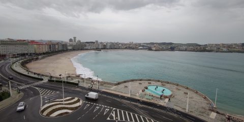A Coruña Playa Riazor